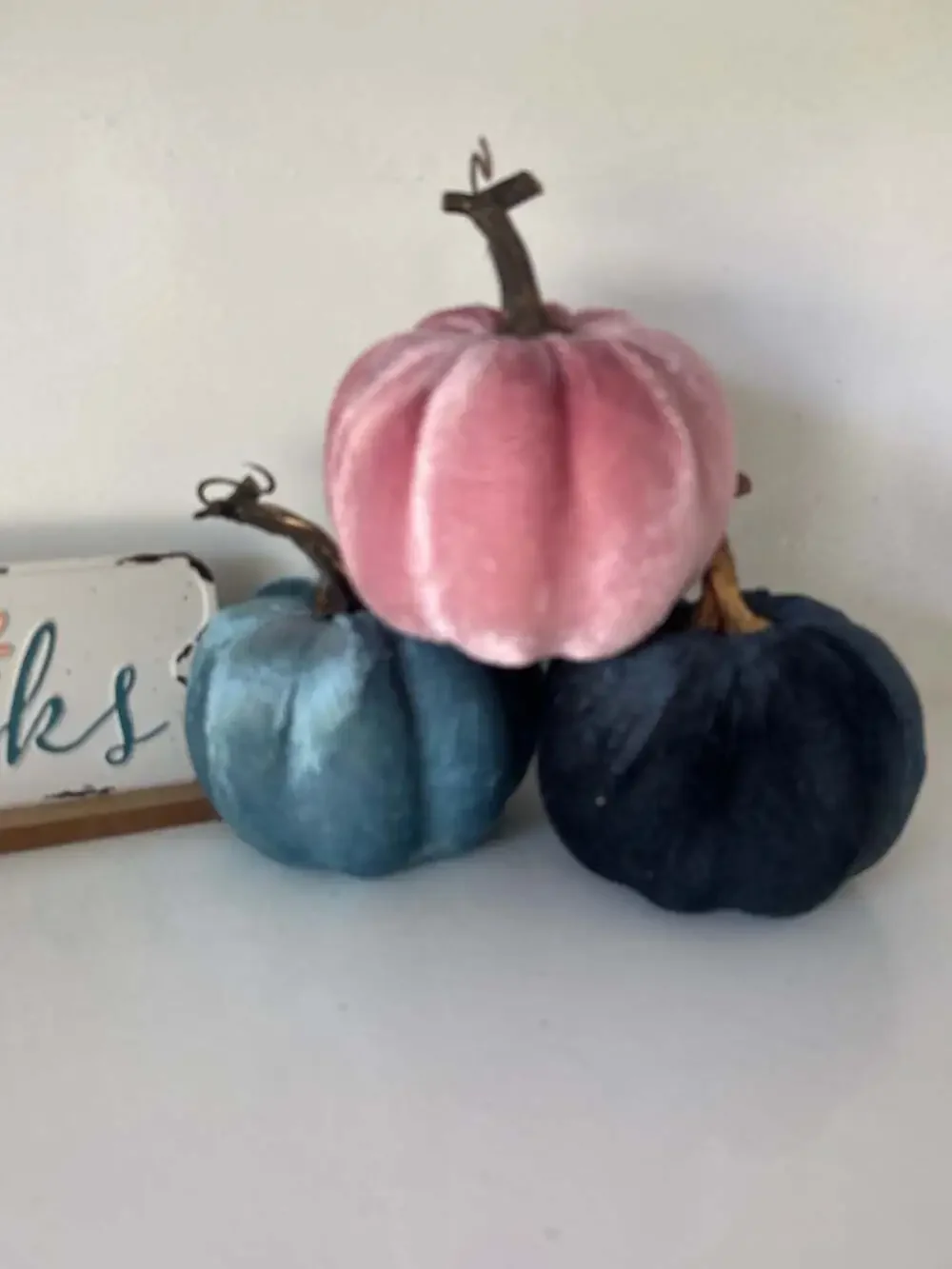 Assorted Fall Decor Bundle with Velvet Pumpkins, Give Thanks Sign, and Autumn Le